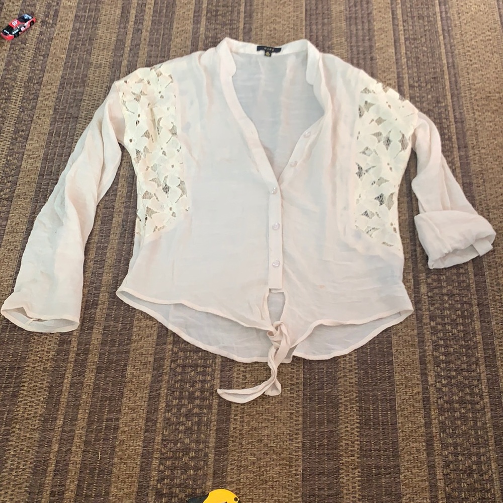 Cute blouse
